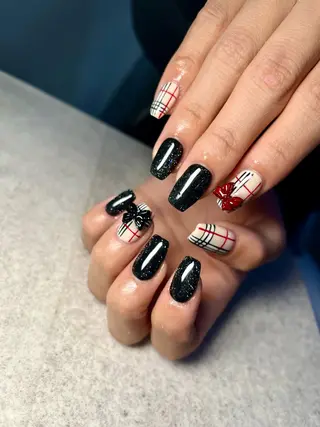 ネイル elu船橋店 KAORIのネイルデザイン