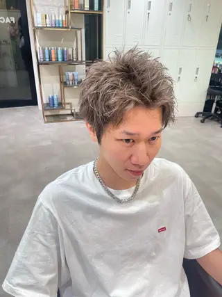 カラー メンズ 松永 梨央のヘアスタイル