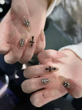 ネイル FuFu.Nail 2️⃣番のネイルデザイン