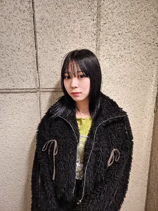 セミロング カラー OMA　 カタギシのヘアスタイル