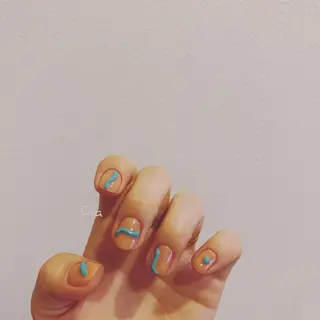 ネイル AYAKA ICHIHARAの眉毛・アイブロウイメージ