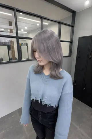 ミディアム LEA'NA ／KAITOのヘアスタイル