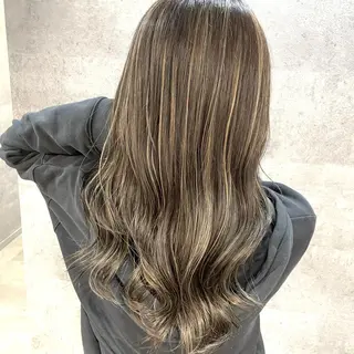 セミロング カラー ✨MiL✨ ✨心斎橋✨のヘアスタイル
