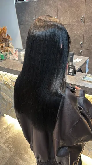 カラー レイヤー✂︎ぷつボブ 艶カラー🤍noaのヘアスタイル