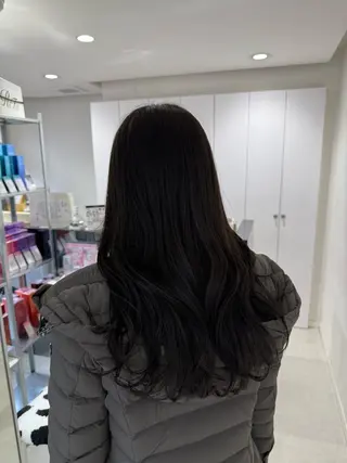 ロング やま/トレンドカラー /カットのヘアスタイル