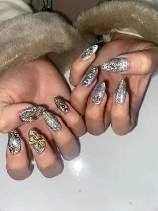 ネイル en　nail 池袋店所属・個性派🌺推しネイル 💅💞hota🐇のネイルデザイン