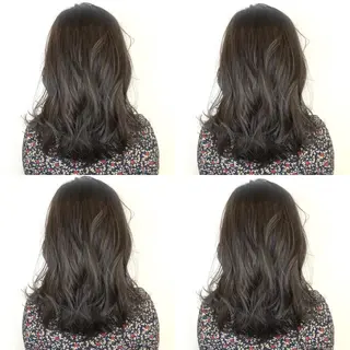 セミロング カラー 韓国レイヤーカット/ ダブルカラーのヘアスタイル