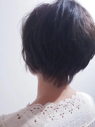 ショート パーマ 饒平名 知也のヘアスタイル