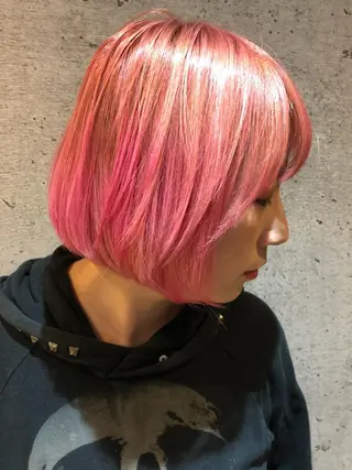 ショート カラー 久保 敏之のヘアスタイル