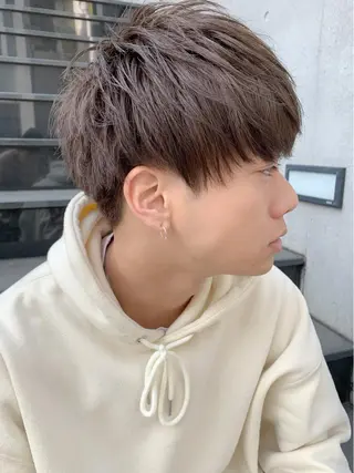 ショート カラー メンズ 根津、表参道2店舗 店長　内見 加瑞磨のヘアスタイル
