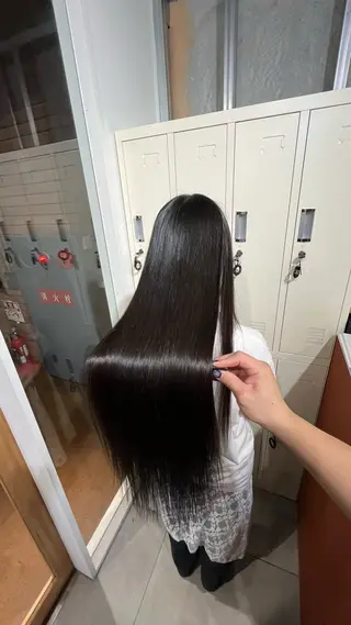 ロング 冨田 悠稀/ 髪質改善カラー🫧のヘアスタイル
