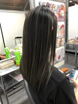 ミディアム カラー ヘアアレンジ 大塚 貴之のヘアスタイル