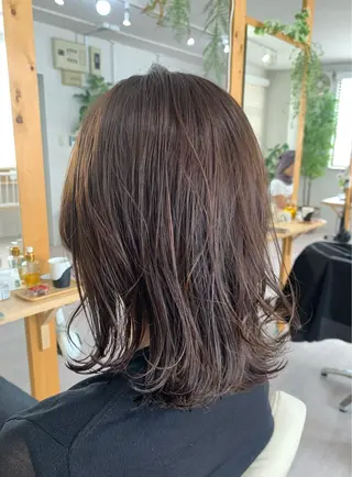 ミディアム カラー ツヤカラー🤍 ARISAのヘアスタイル