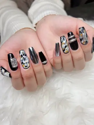 ネイル 大崎 奈々のネイルデザイン