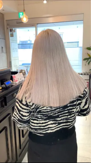 ミディアム パーマ ヘアアレンジ メンズ ブリーチカラー🤍 颯馬🐈‍⬛のヘアスタイル