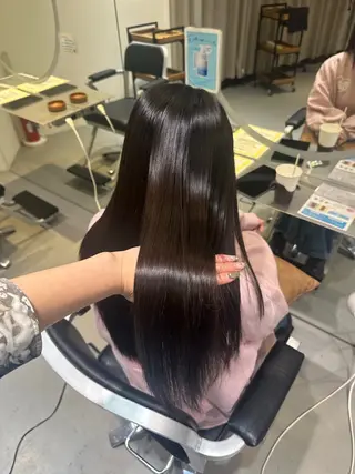 ロング こがねざわみさき 🦭透明感カラーのヘアスタイル