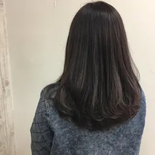 セミロング タナカ タクヤのヘアスタイル