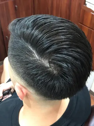 ショート メンズ お客様満足度NO.1 小林真弥のヘアスタイル