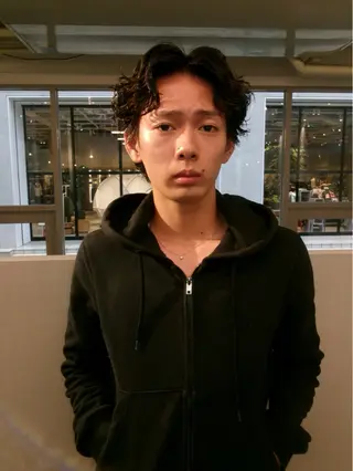 ショート パーマ メンズ Rubik’s Shelter by TOKYO所属・タクト メンズカット レイヤー 難波美容室のヘアスタイル