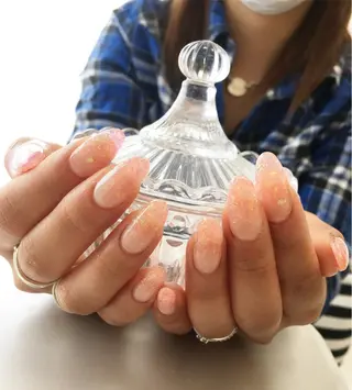 ネイル Petit Fleur所属・青柳 亜梨奈のマツエク・マツパデザイン