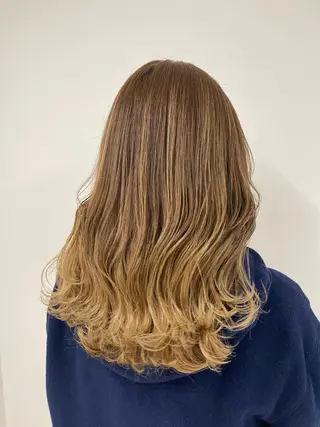セミロング 𝓜𝓮𝓛𝓲𝓟 冨樫果楠のヘアスタイル
