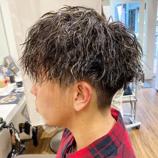 パーマ メンズ 🟦メンズパーマ🟦 横浜駅｜小上馬淳司のヘアスタイル