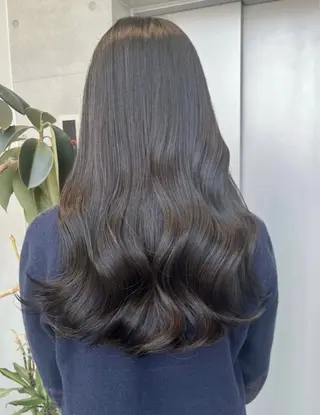 ロング カラー パーマ ヘアアレンジ 透明感/オリーブ/ グレージュ/YUKAのヘアスタイル