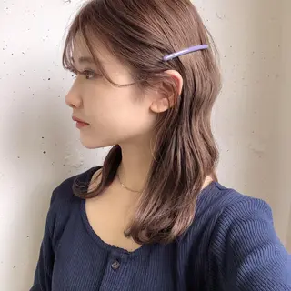ミディアム 顔周りの垢抜けヘア 立山愛梨のヘアスタイル