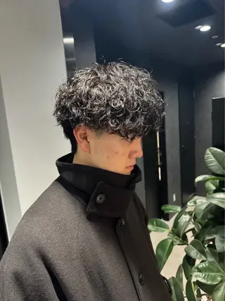 メンズ メンズ特化/ツイスパ /波巻き/大塩恭平のヘアスタイル