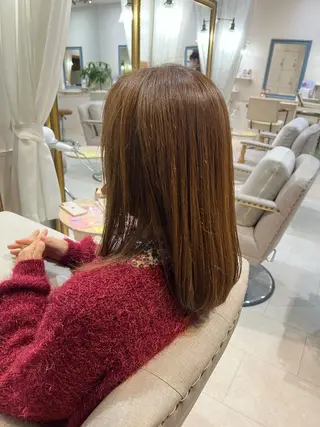 カラー ワクダ アイリのヘアスタイル
