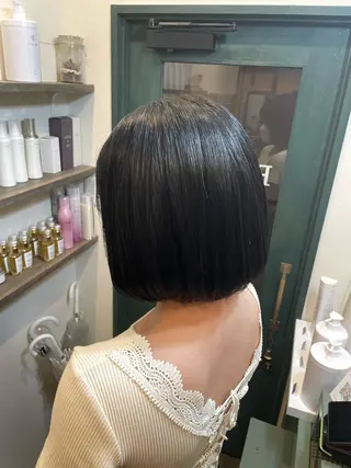 カラー SALOWIN 新宿三丁目me+所属・レイヤー/ボブ/ パーマ/HARUKAのヘアスタイル