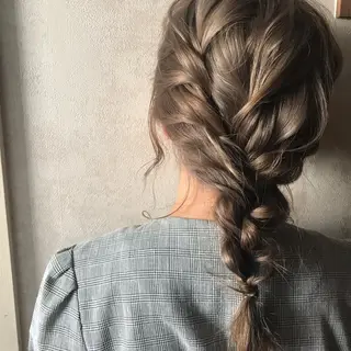 セミロング カラー 山下 千明のヘアスタイル