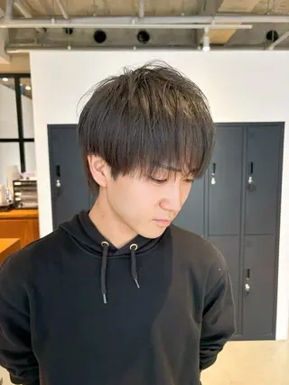 ショート カラー メンズ 🌊インナーカラー 🐬櫻井海星のヘアスタイル