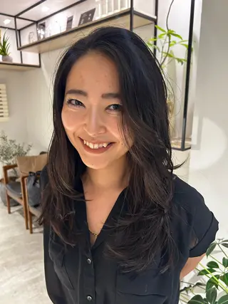 ロング 暖色カラー 奥村陽花のヘアスタイル