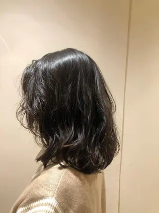 ミディアム パーマ 平山 美緒のヘアスタイル