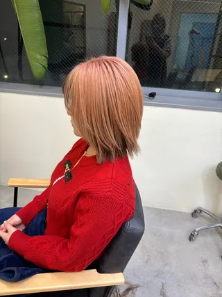 ミディアム 坂田 汐里のヘアスタイル