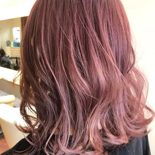 ミディアム カラー CoCooN minamiのヘアスタイル