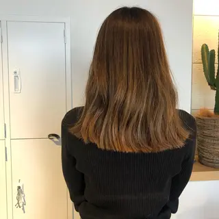 ミディアム yuki watanabeのヘアスタイル