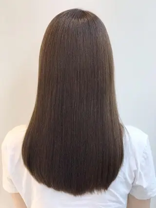 セミロング カラー パーマ ヘアアレンジ キッズ ネイル マツエク・マツパ アイブロウ 堀井 凌平のヘアスタイル