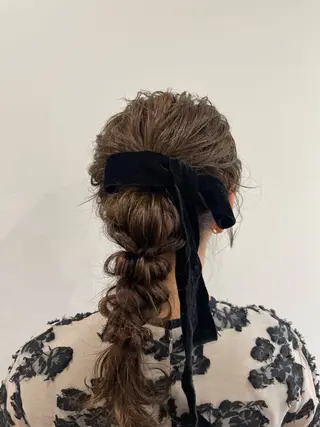 セミロング 広島:ミルキーカラー tsumaのヘアスタイル
