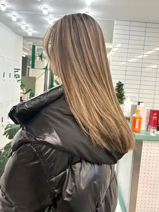 ロング Miyu🌊/海外 風ハイライトのヘアスタイル