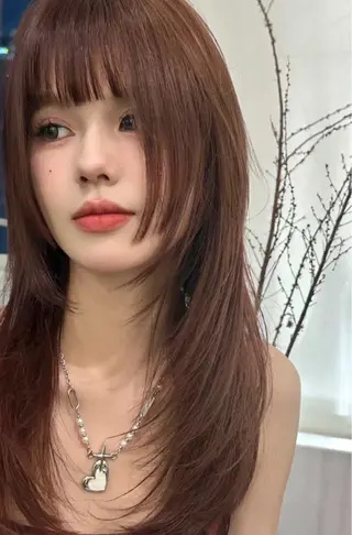 カラー 韓国風レイヤーカラー ライムのヘアスタイル