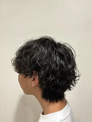 ミディアム beat 磯谷のヘアスタイル