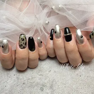 ネイル White lily所属・牧田 雅世のネイルデザイン