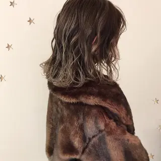 ミディアム salon AKIRA所属・市川 千夏のヘアスタイル