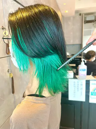 ミディアム カラー ヘアアレンジ ネイル 🌈インナーカラー ‘ショウマ’🌈のヘアスタイル