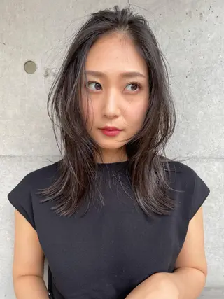 セミロング nessヤマサキ リュウタのヘアスタイル