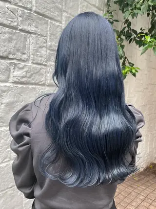 ロング カラー カジュアルを女っぽく 𝗮𝘆𝗮𝗰𝗼のヘアスタイル
