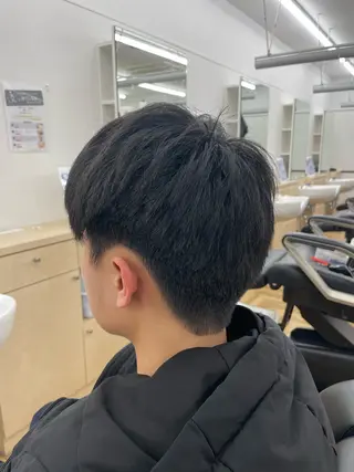 ミディアム メンズ 西沢 良彌のヘアスタイル