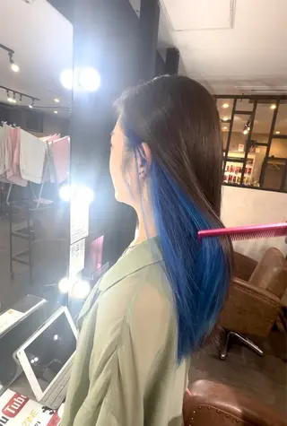 カラー 奥田 星来のヘアスタイル